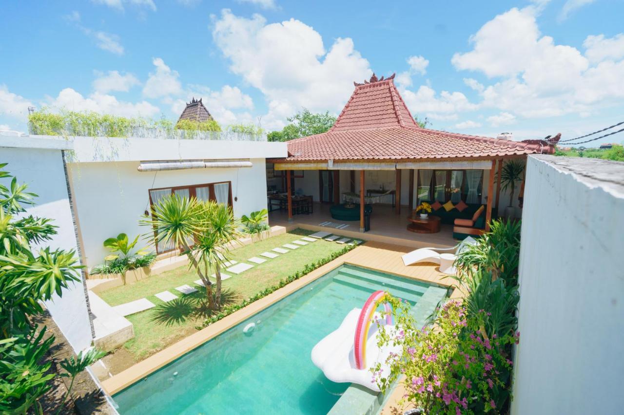 Villa Orked 3 With Family Room Seminyak Ngoại thất bức ảnh