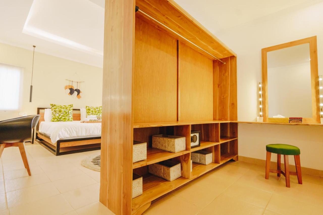Villa Orked 3 With Family Room Seminyak Ngoại thất bức ảnh