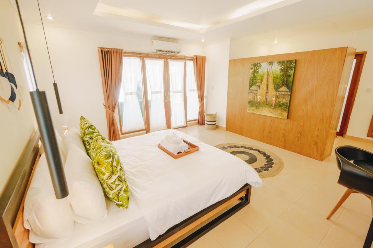 Villa Orked 3 With Family Room Seminyak Ngoại thất bức ảnh