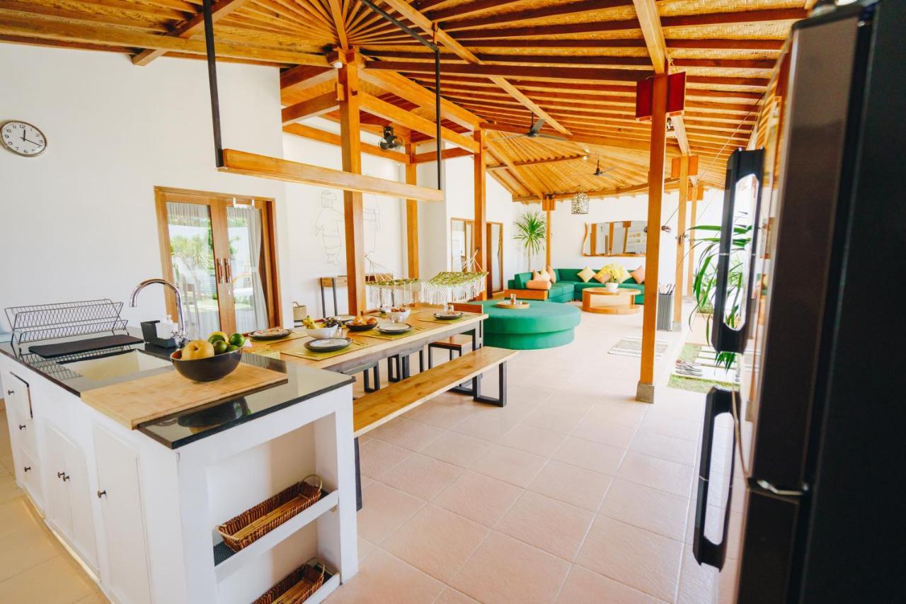 Villa Orked 3 With Family Room Seminyak Ngoại thất bức ảnh